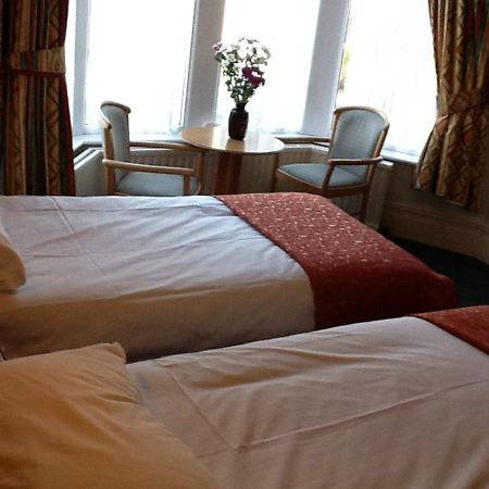 Penrhys Hotel Cardiff Kültér fotó
