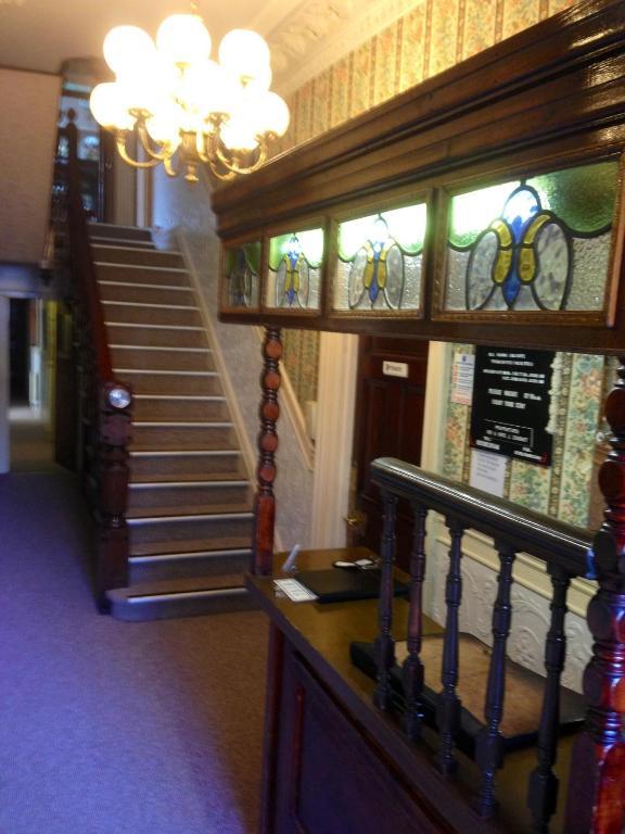 Penrhys Hotel Cardiff Kültér fotó